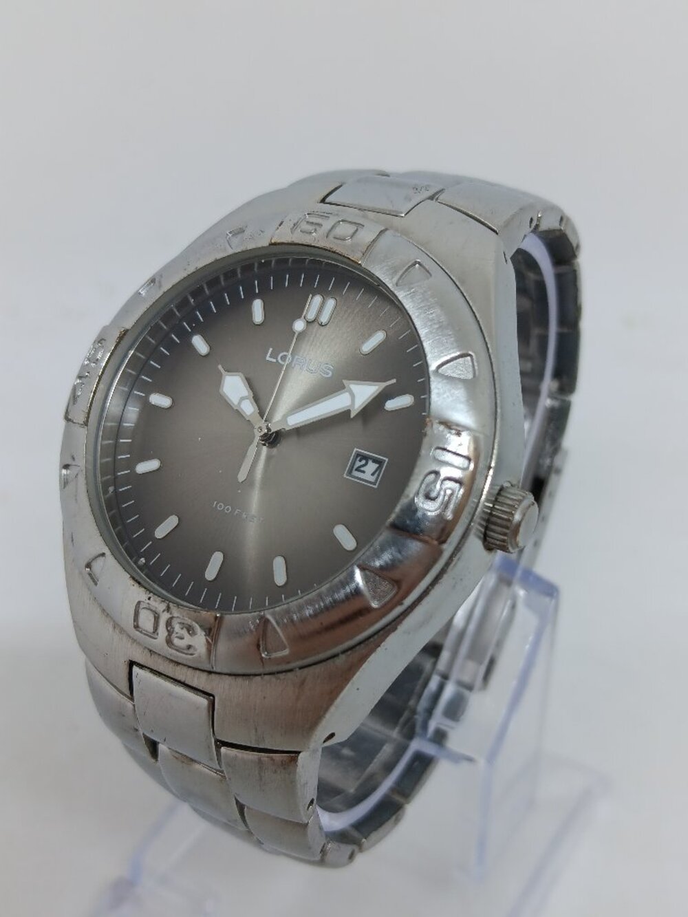 Lorus LR0664 Men's 40mm Gray Dial Japanese Quartz Date Watch NEW BATTERY